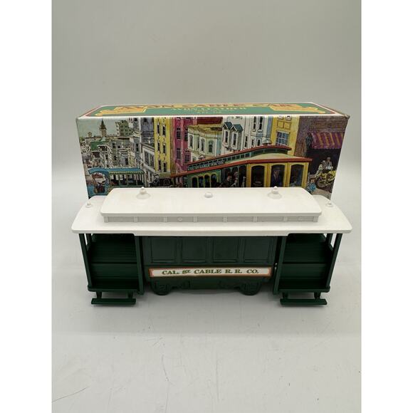 Vintage Avon California Cable Car Wild Country After Shave Decanter Original New - Picture 2 of 6
